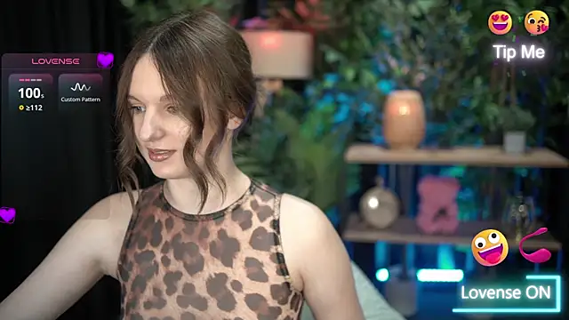 xoxo molly online show from 10.28.25