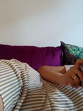 Snapshot of Rihame07 chatting on 10.23.25 Rihame07 online show from 10.23.25