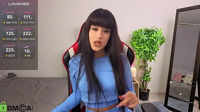 Snapshot of Erika_peach chatting on 10.26.25 Erika peach online show from 10.26.25