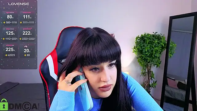 Snapshot of Erika_peach chatting on 11.15.25 Erika peach online show from 11.15.25