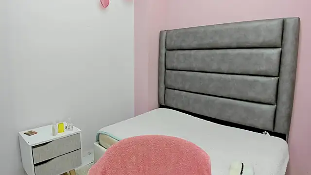 lorerivas online show from 11.11.25