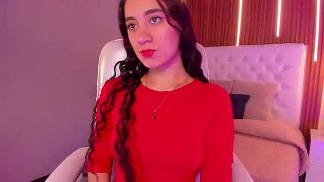 Snapshot of GabrielaaStone chatting on 10.07.25 GabrielaaStone online show from 10.07.25