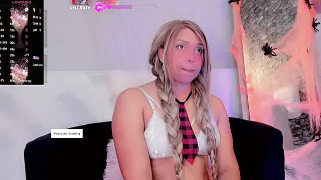 Snapshot of Molly_Logan chatting on 10.29.25 Molly Logan online show from 10.29.25