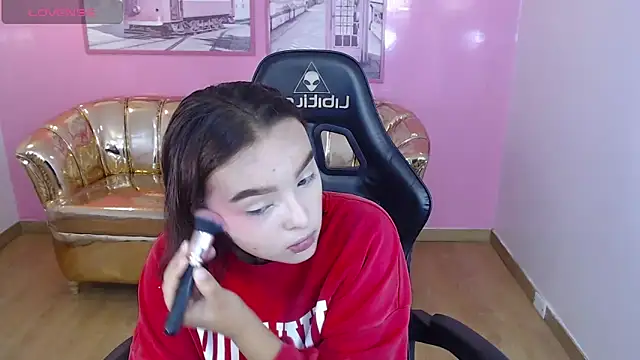 mia foster t online show from 11.27.25