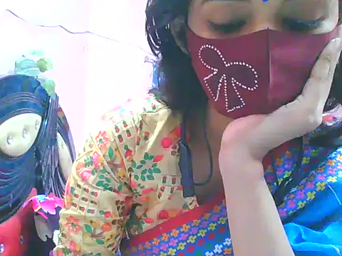 Snapshot of night_queeen7 chatting on 10.29.25 night queeen7 online show from 10.29.25