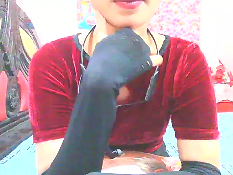 night queeen7 online show from 11.18.25