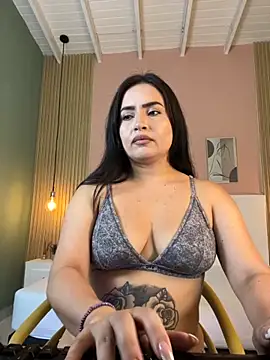 Snapshot of ZaraFoxx7 chatting on 11.09.25 ZaraFoxx7 online show from 11.09.25