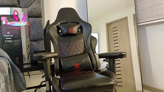 johnjaguar1  online show from 10.09.25