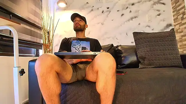 Max Miller S online show from 11.13.25