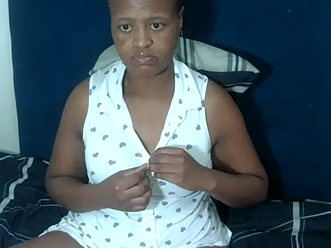 ShyHun16 online show from 10.18.25