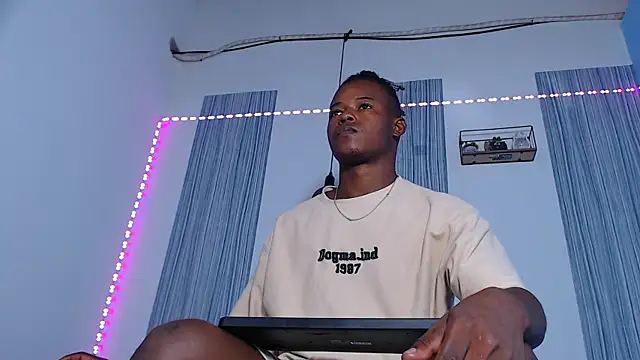 Dark stallionX online show from 11.17.25