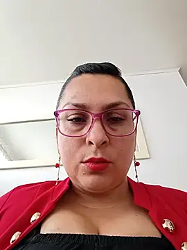 pilar 11-84 online show from 10.06.25