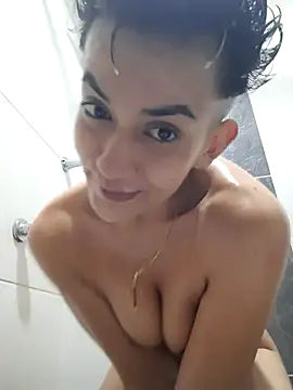 Zulyhenao online show from 10.05.25