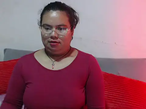 Snapshot of Charlotte_Rot2 chatting on 10.04.25 Charlotte Rot2 online show from 10.04.25