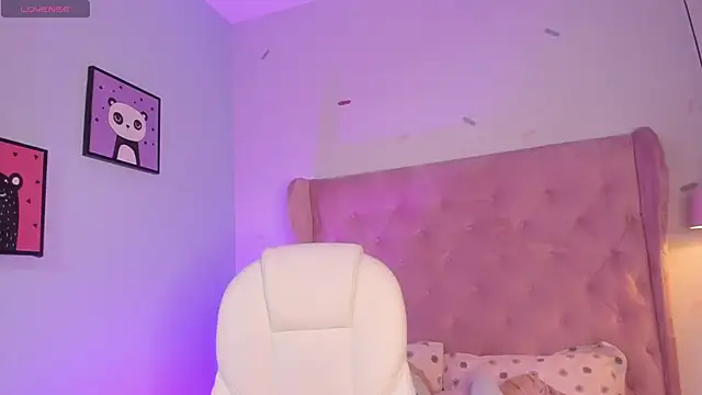 Vanelope evanss online show from 12.22.25