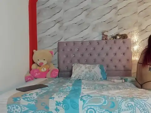 Snapshot of Stefany_Andruw chatting on 10.17.25 Stefany Andruw online show from 10.17.25