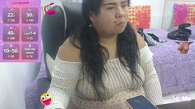 Snapshot of chuby_pau chatting on 11.12.25 chuby pau online show from 11.12.25