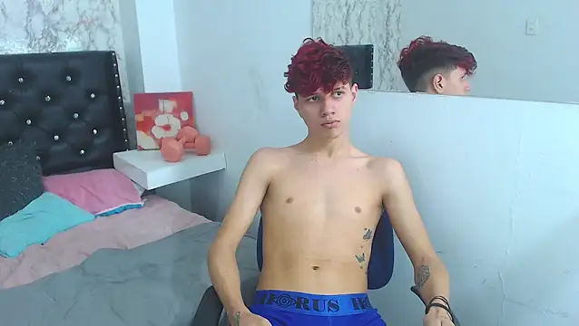 Snapshot of Patrick-Rios chatting on 10.08.25 Patrick-Rios online show from 10.08.25