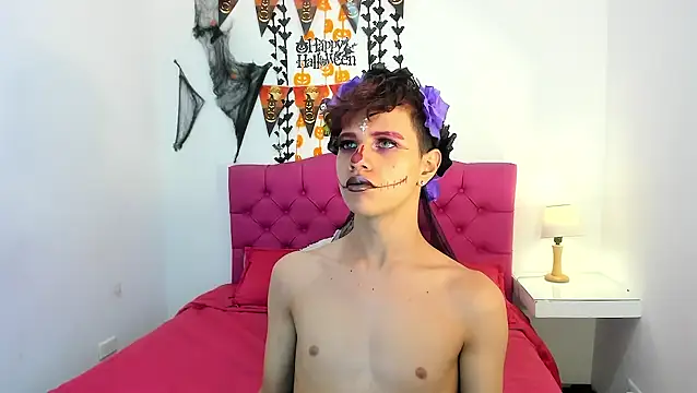 Snapshot of Patrick-Rios chatting on 10.17.25 Patrick-Rios online show from 10.17.25