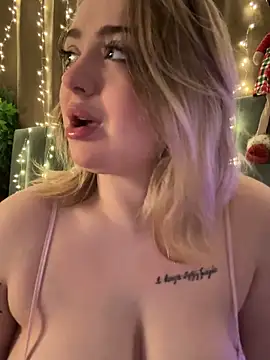 KellyMoors online show from 12.19.25