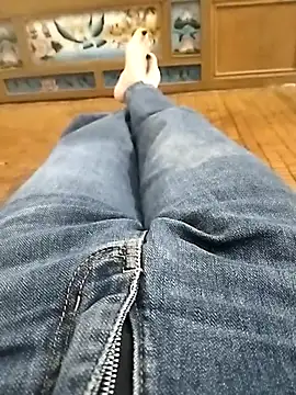 Lili 2love online show from 10.13.25