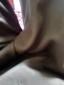 Lili 2love online show from 10.25.25