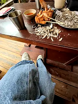 Lili 2love online show from 11.12.25