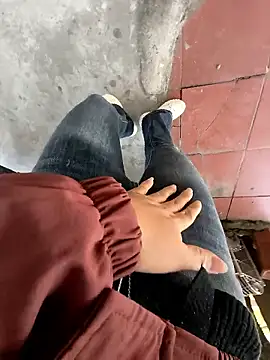 Lili 2love online show from 11.20.25