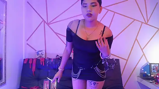 Snapshot of ise_lunny chatting on 10.17.25 ise lunny online show from 10.17.25