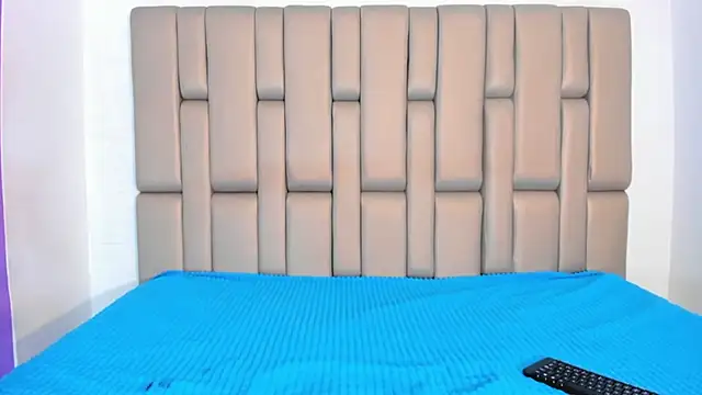 Snapshot of AlanaRosee__ chatting on 11.08.25 AlanaRosee online show from 11.08.25