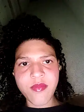 Larissinhamm online show from 10.03.25