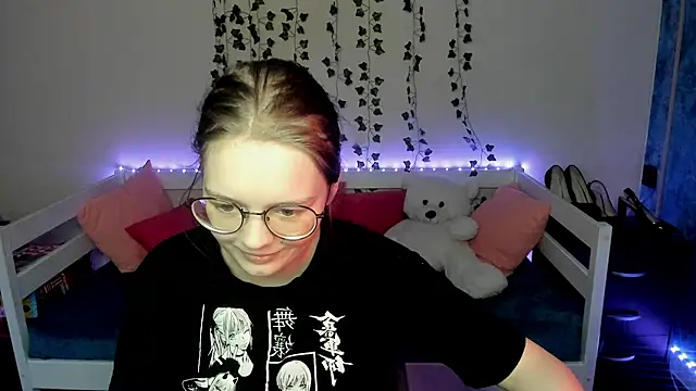 shy elina01 online show from 10.14.25