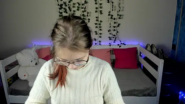 shy elina01 online show from 10.20.25