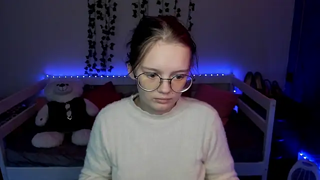 shy elina01 online show from 11.06.25