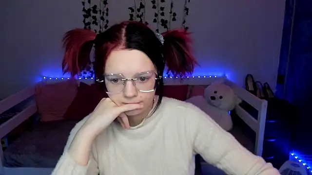 shy elina01 online show from 11.13.25