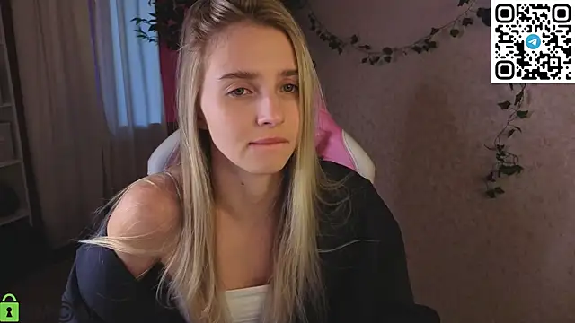 L1na Reeds online show from 04.22.26