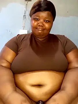 LadyBear2002 online show from 10.10.25