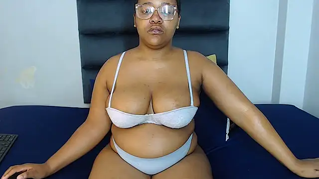 SweetJuicyPussy97 online show from 01.10.26