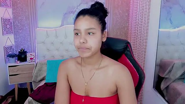 Snapshot of AriaVega chatting on 02.27.26 AriaVega online show from 02.27.26