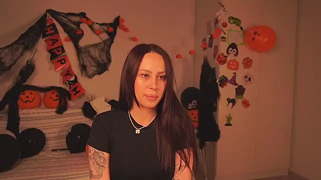 Snapshot of formoneyes chatting on 11.03.25 formoneyes online show from 11.03.25