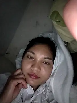 Snapshot of Mit-thi123 chatting on 10.27.25 Mit-thi123 online show from 10.27.25