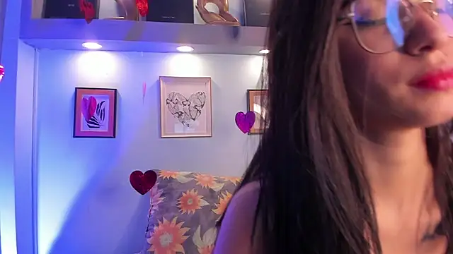 Alana Martinez  online show from 02.28.26