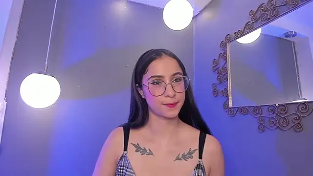 Alana Martinez  online show from 04.08.26