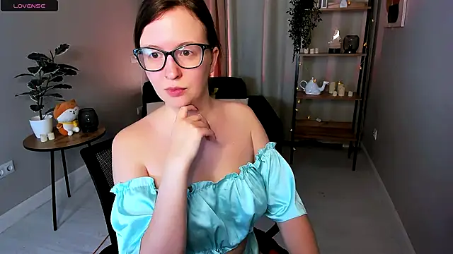 Snapshot of arizzzona chatting on 11.07.25 arizzzona online show from 11.07.25