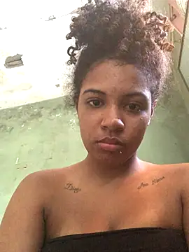 Snapshot of Lorennapires chatting on 01.08.26 Lorennapires online show from 01.08.26