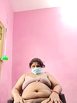 Snapshot of supcpl chatting on 10.13.25 supcpl online show from 10.13.25