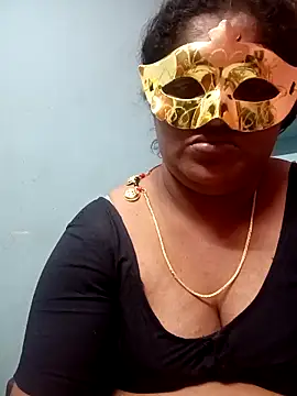 Snapshot of supcpl chatting on 11.13.25 supcpl online show from 11.13.25