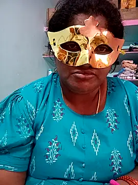 Snapshot of supcpl chatting on 11.15.25 supcpl online show from 11.15.25