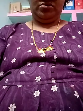 Snapshot of supcpl chatting on 11.17.25 supcpl online show from 11.17.25