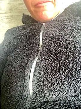 Daiana Andra online show from 11.22.25